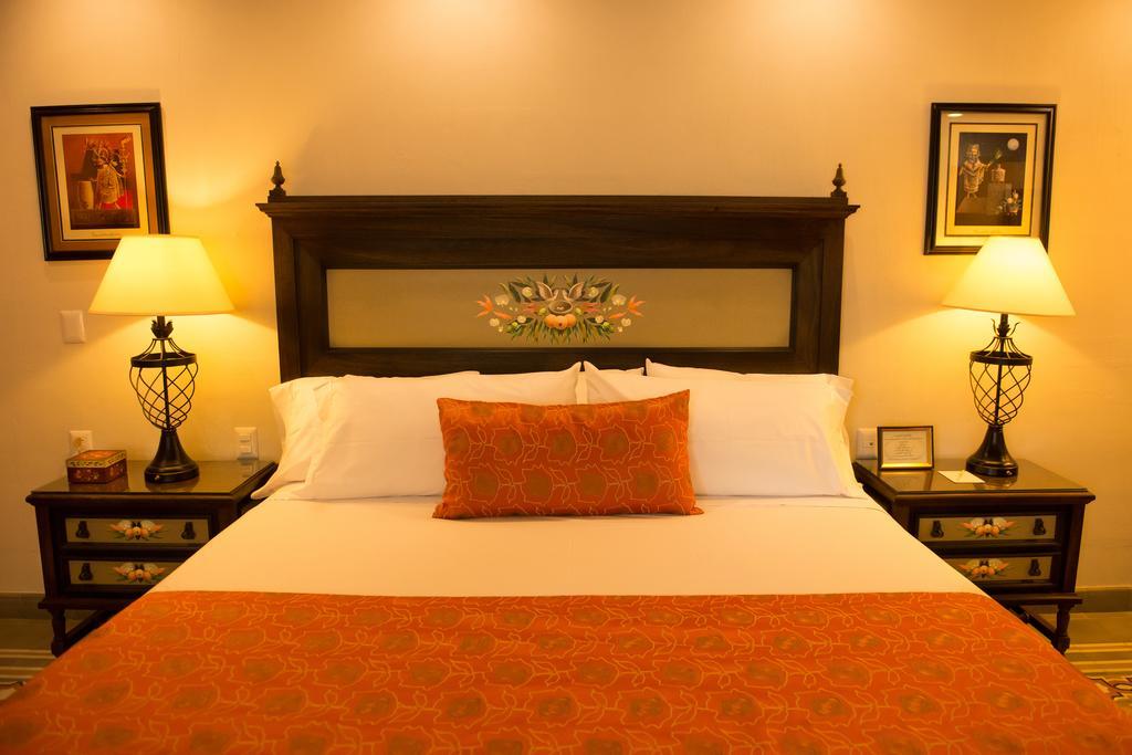 Grand Hotel Tepatitlan Номер фото