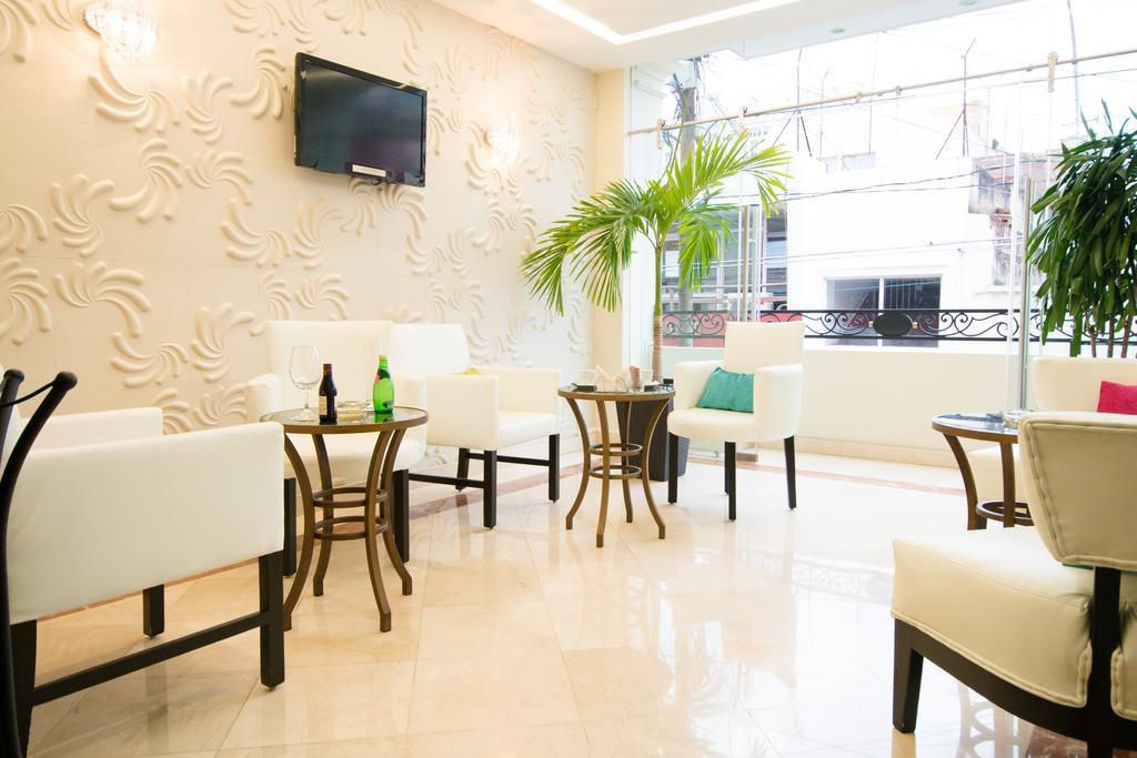 Grand Hotel Tepatitlan Экстерьер фото