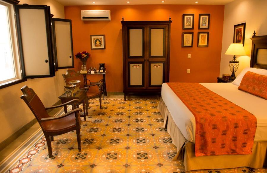 Grand Hotel Tepatitlan Номер фото