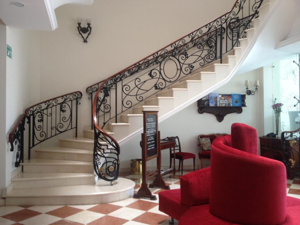 Grand Hotel Tepatitlan Экстерьер фото