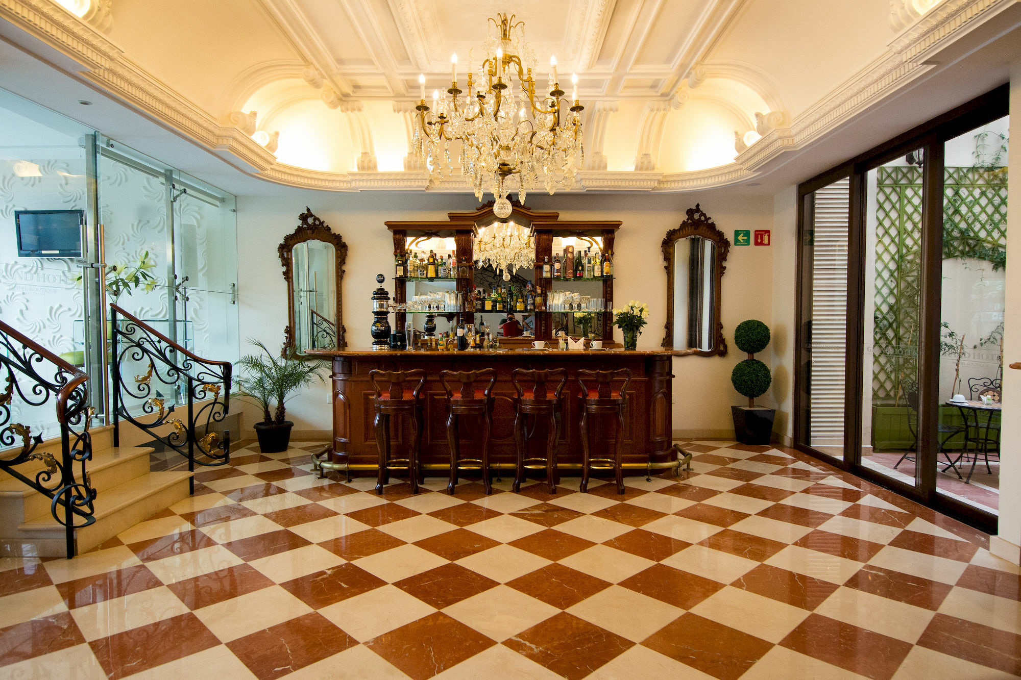 Grand Hotel Tepatitlan Экстерьер фото